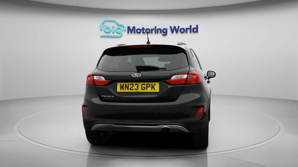 Ford Fiesta Active Black #6