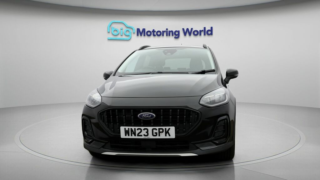 Ford Fiesta Active Black #2