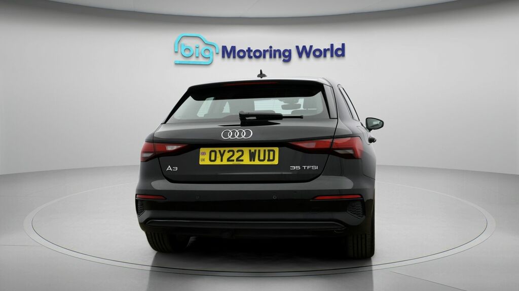 Audi A3 Technik Black #6