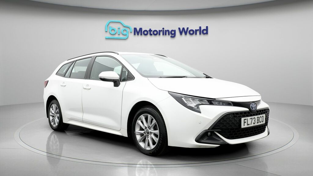 Toyota Corolla Icon White