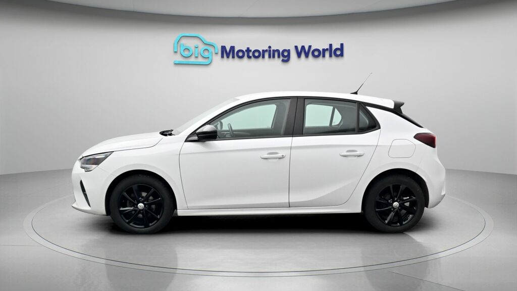 Vauxhall Corsa Se Nav NG69LHH White #4