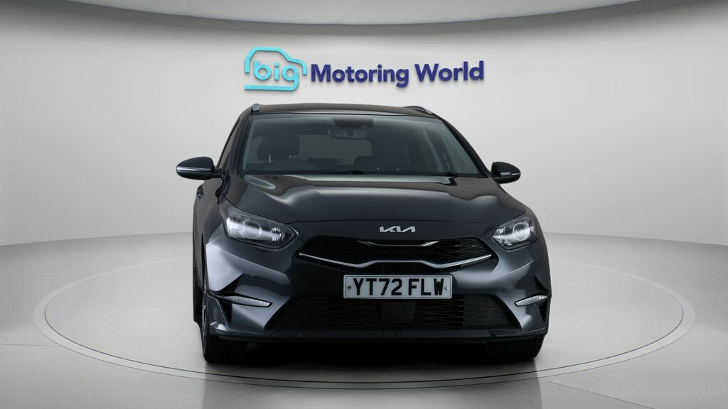 Kia Ceed 3 YT72FLW Grey #2
