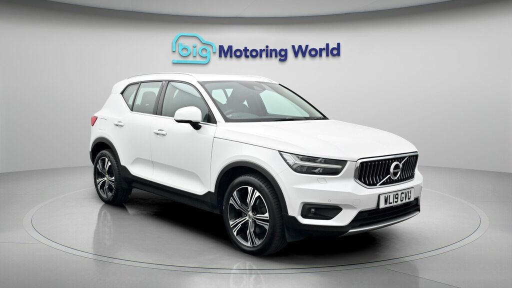 Volvo XC40 Inscription Pro White