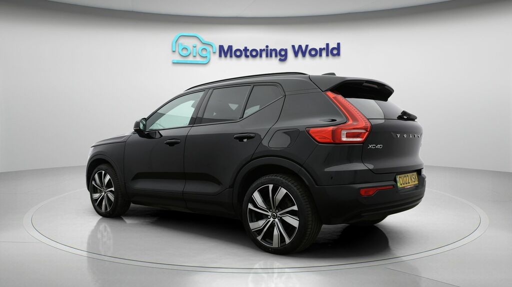 Volvo XC40 Ultimate Black #5