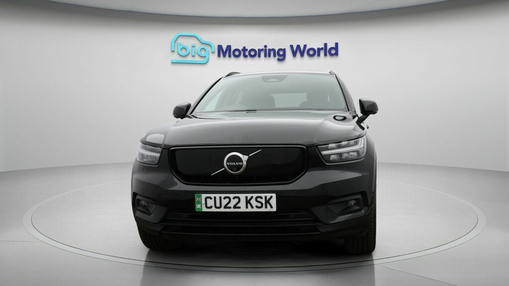 Volvo XC40 Ultimate Black #2
