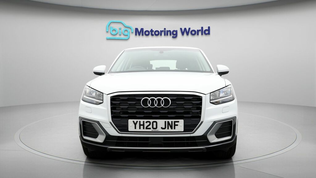 Audi Q2 Sport YH20JNF White #2