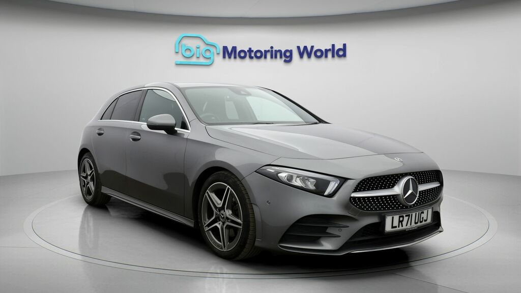 Mercedes-Benz A Class Amg Line LR71UGJ Grey