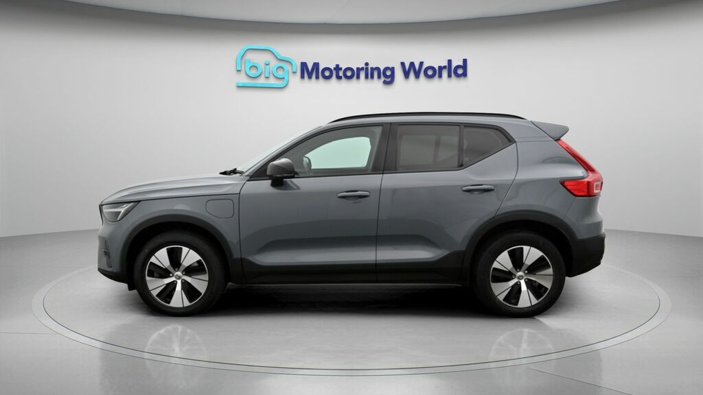 Volvo XC40 Plus YY23RPZ Grey #4