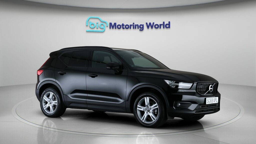 Volvo XC40 R-design Black