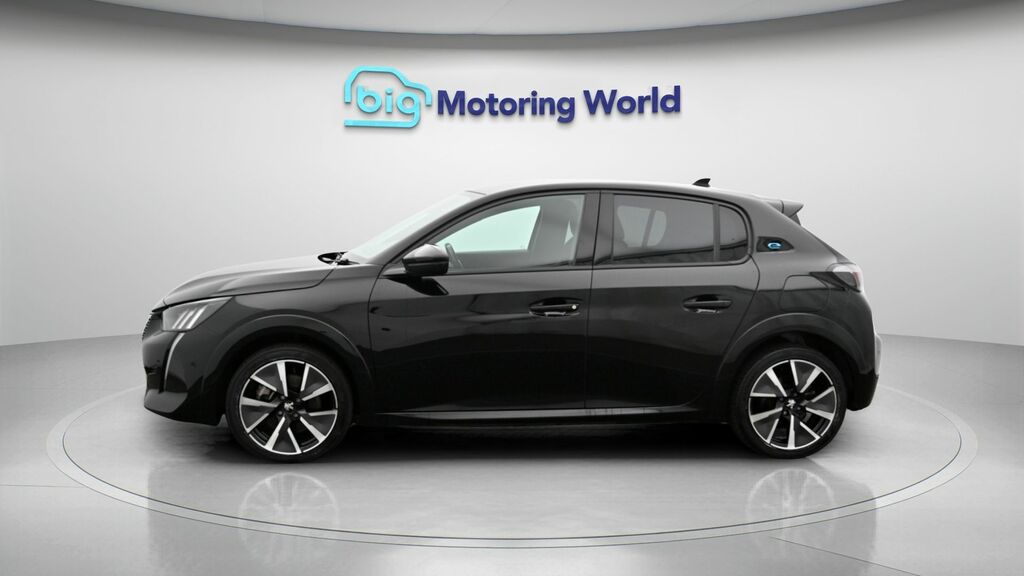 Peugeot e-208 Gt Premium LT22VLJ Black #4