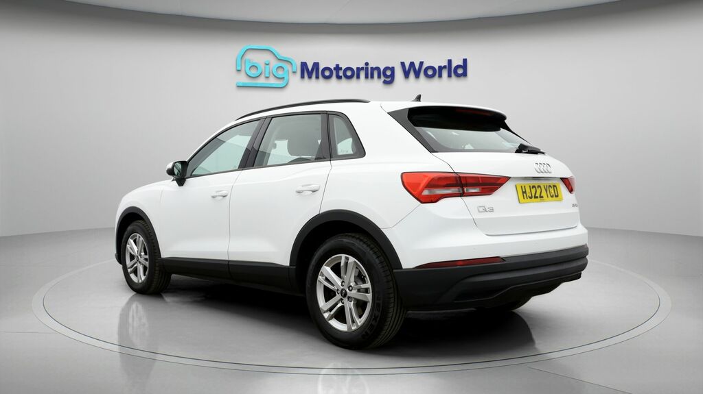 Audi Q3 Technik White #5