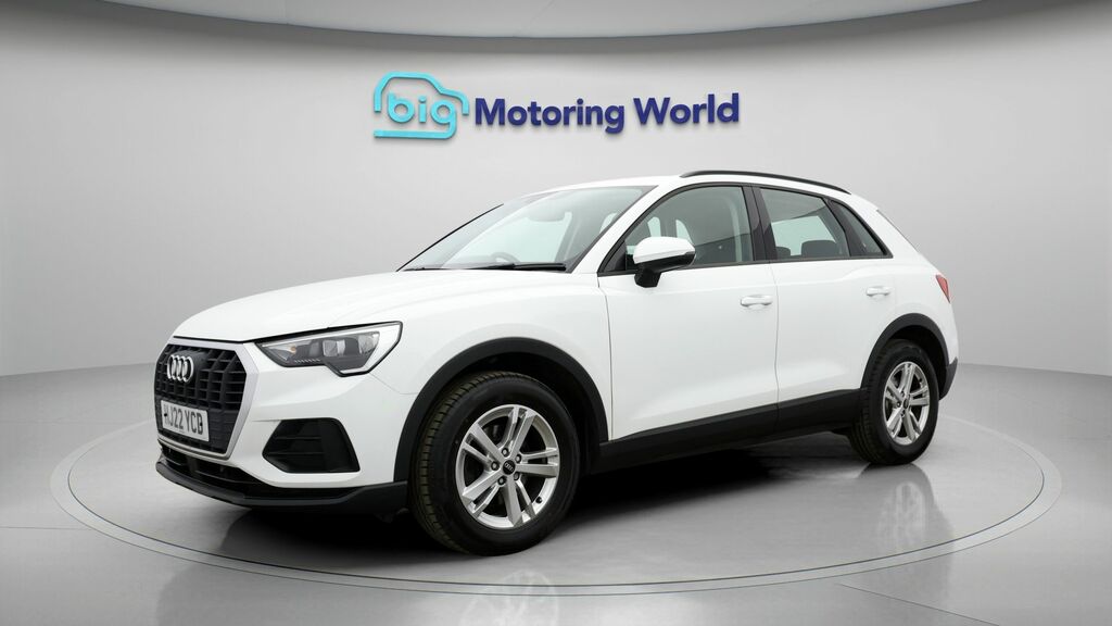 Audi Q3 Technik White #3