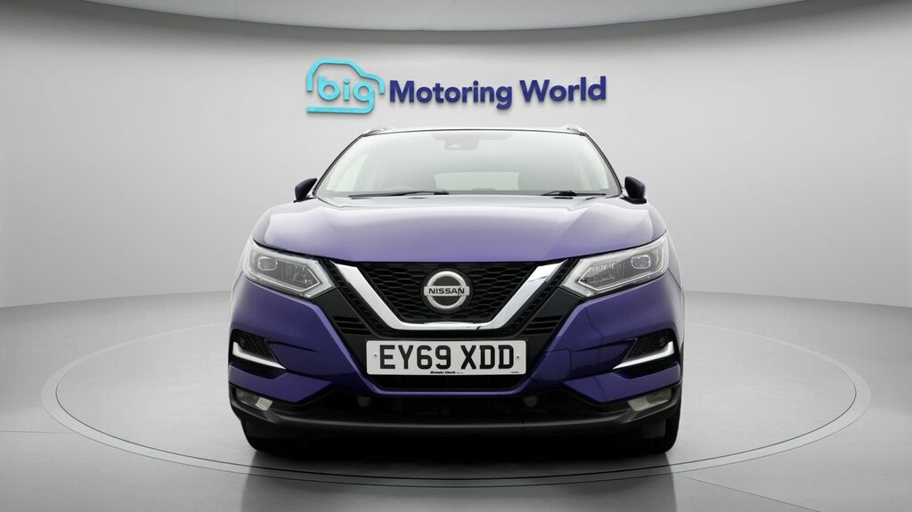 Nissan Qashqai Tekna Blue #2