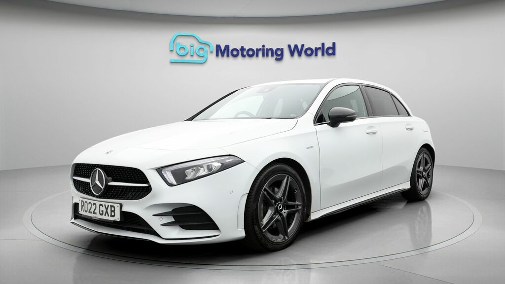 Mercedes-Benz A Class Amg Line Edition RO22GXB White #3