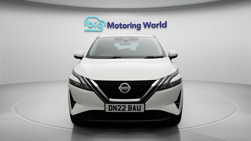 Nissan Qashqai Visia White #2