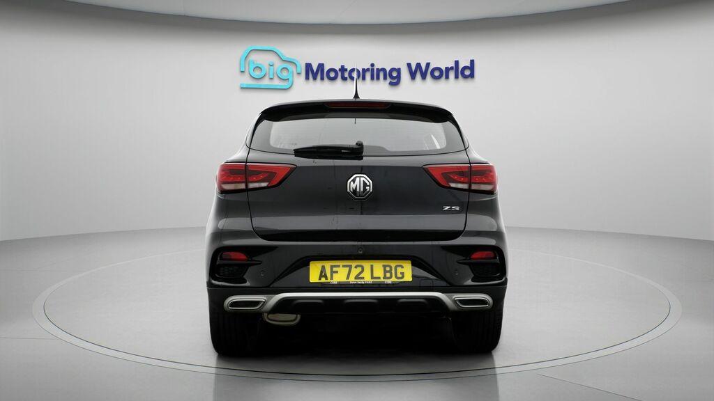 MG ZS Exclusive Black #6