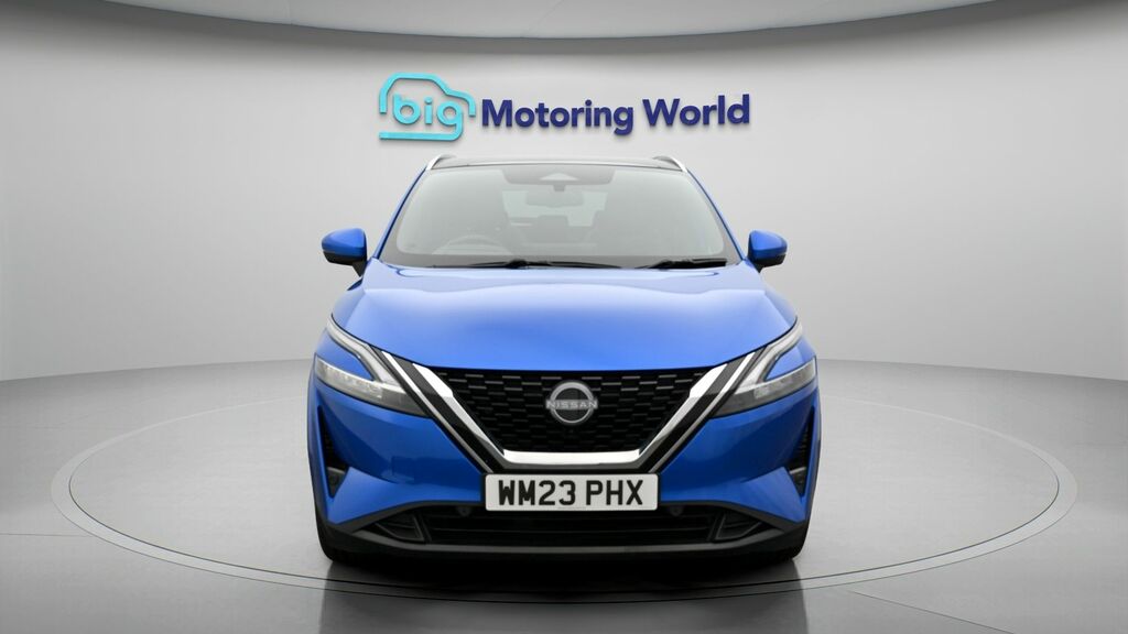 Nissan Qashqai Tekna Blue #2