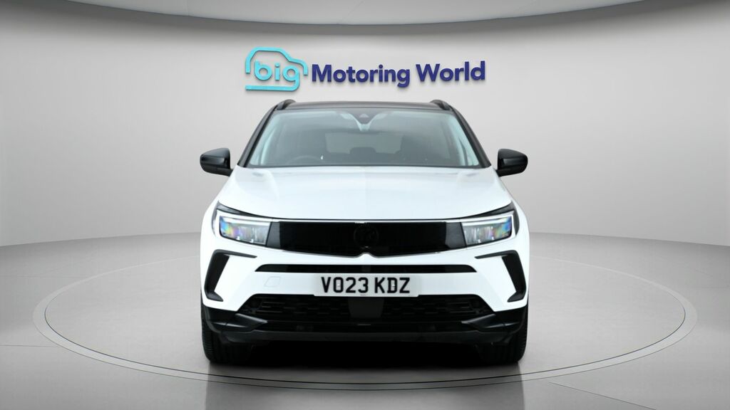 Vauxhall Grandland Gs Line VO23KDZ White #2