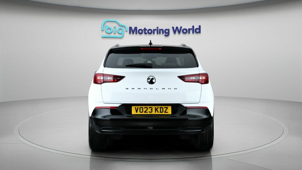 Vauxhall Grandland Gs Line VO23KDZ White #6