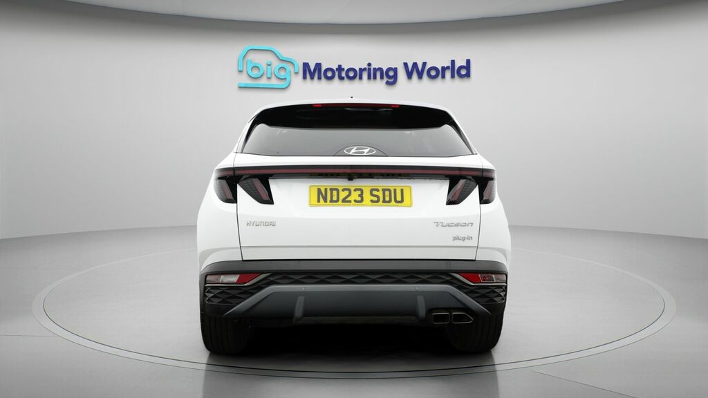 Hyundai Tucson Ultimate White #6