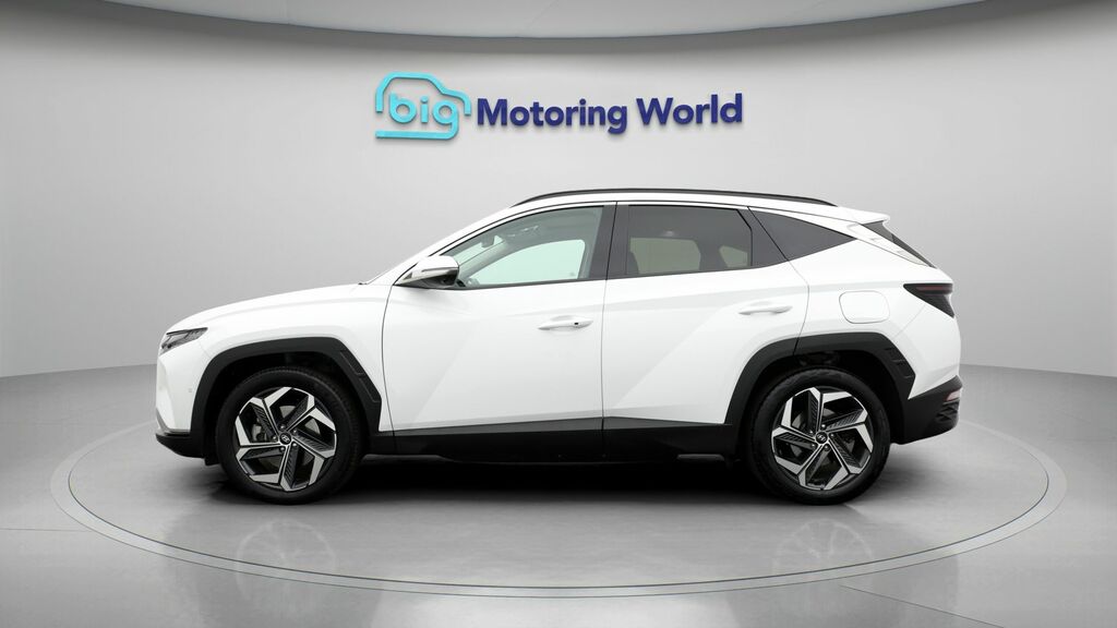Hyundai Tucson Ultimate White #4