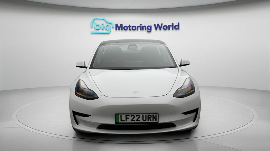 Tesla Model 3 Standard Range Plus LF22URN White #2