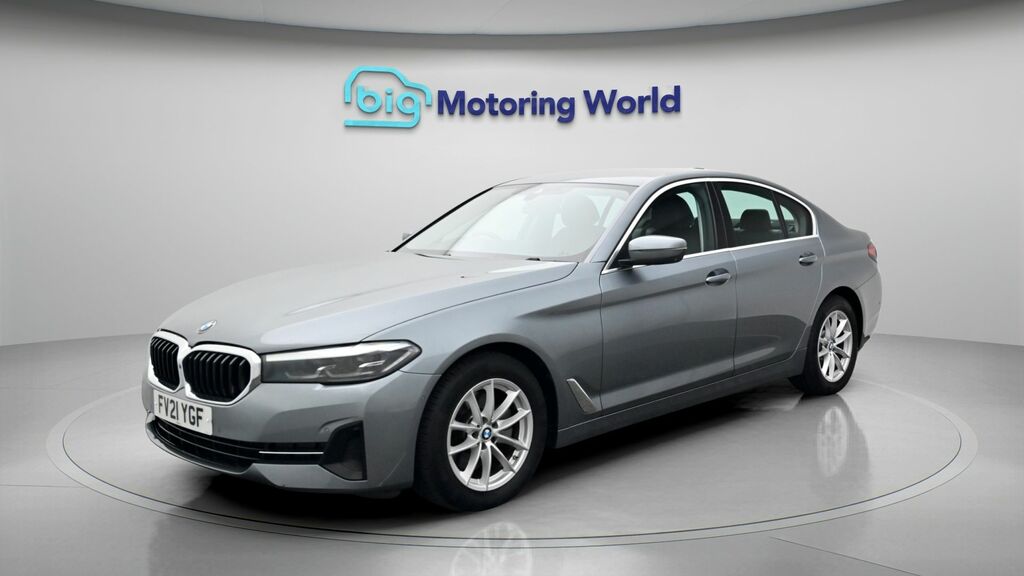 BMW 5 Series Se FV21YGF Blue #3