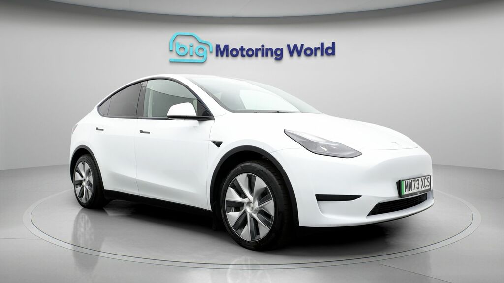Tesla Model Y Y Model Y Rwd White