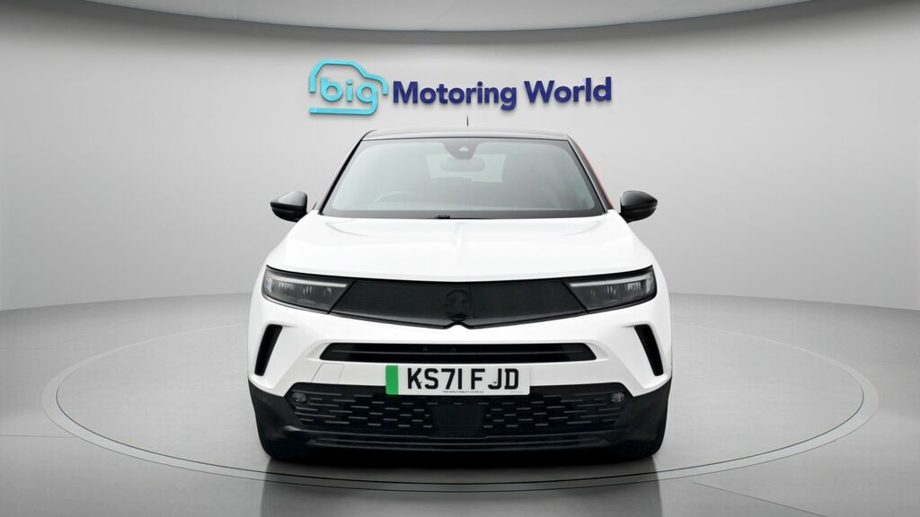 Vauxhall Mokka-e Sri Premium KS71FJD White #2