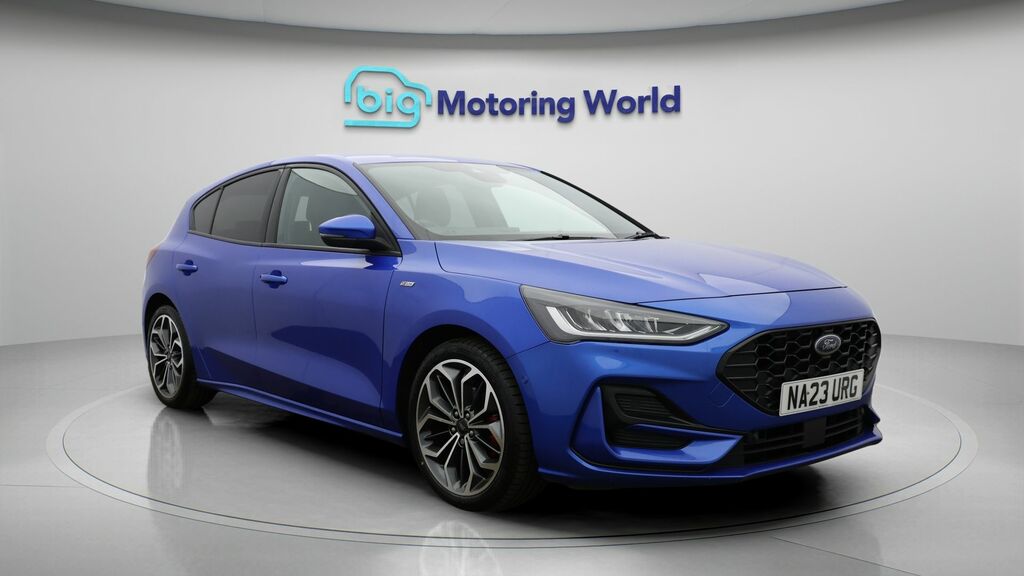 Ford Focus St-line X Blue
