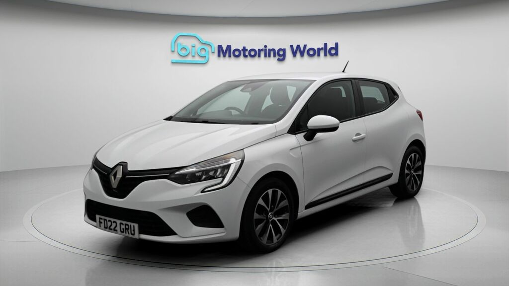 Renault Clio Iconic Edition FD22GRU White #3