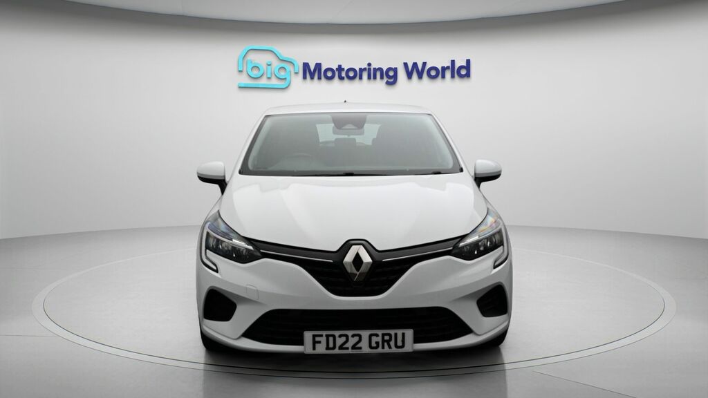 Renault Clio Iconic Edition FD22GRU White #2