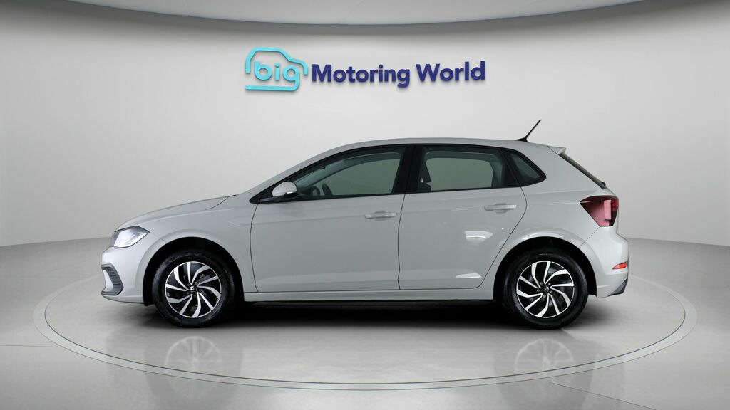 Volkswagen Polo Life NJ23HWX Grey #4