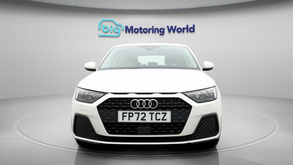 Audi A1 Technik White #2