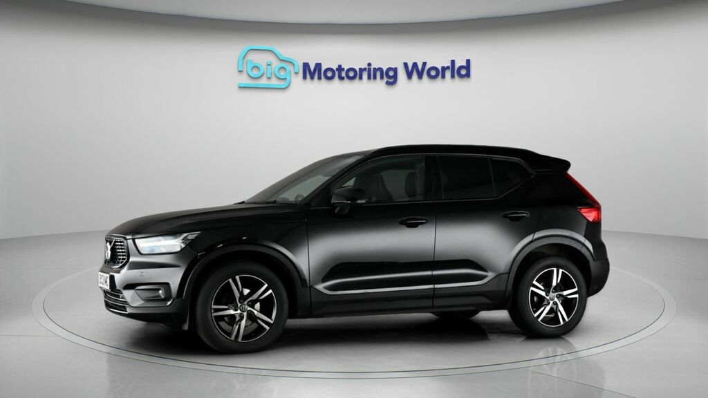 Volvo XC40 R-design DK21NWC Black #4