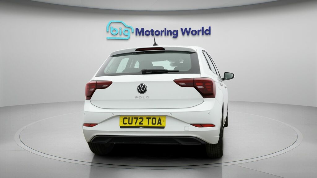 Volkswagen Polo Life CU72TOA White #6