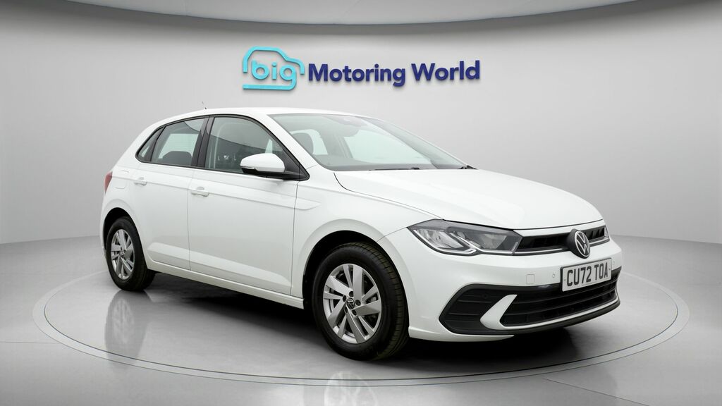 Volkswagen Polo Life White