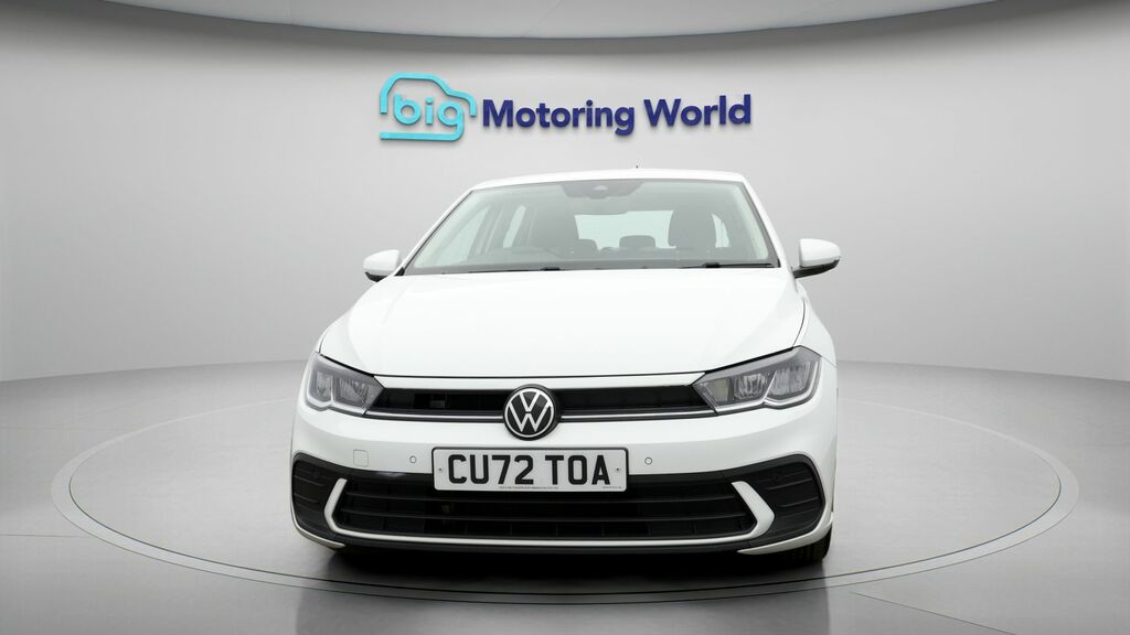 Volkswagen Polo Life CU72TOA White #2