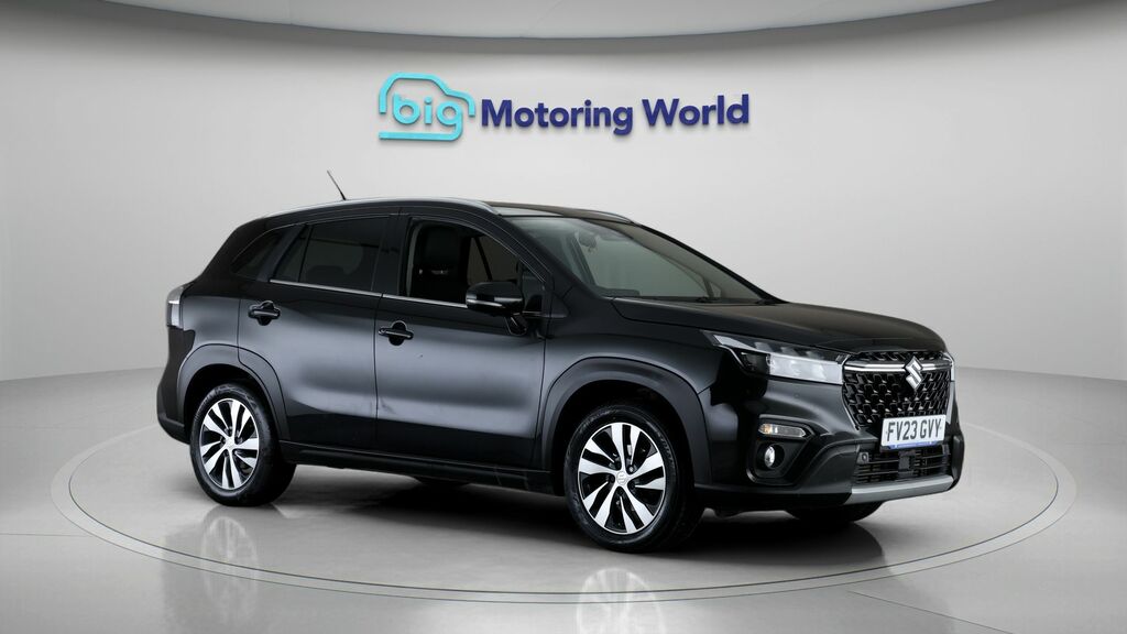 Suzuki S Cross Ultra Black