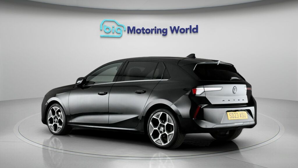 Vauxhall Astra Ultimate Black #5