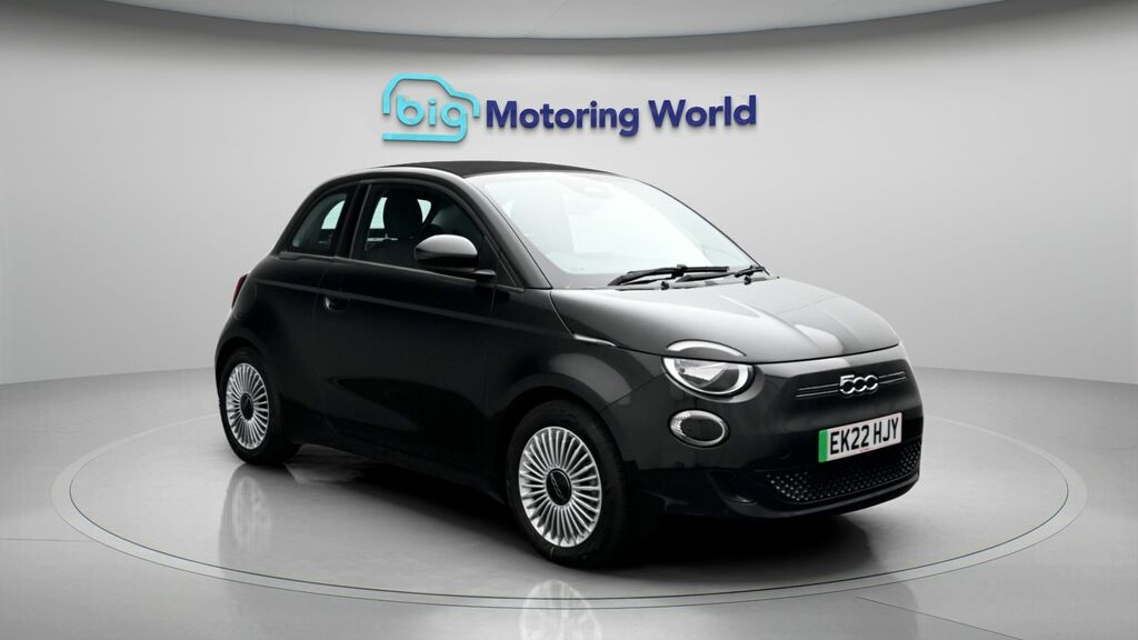 Fiat 500E C Icon Black