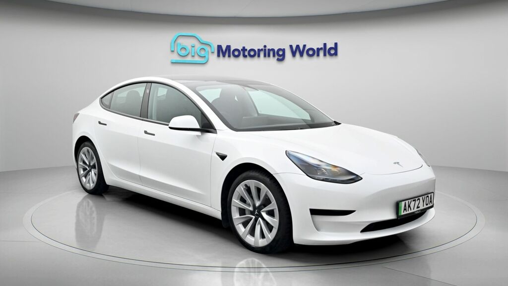 Tesla Model 3 3 Model 3 Rwd White