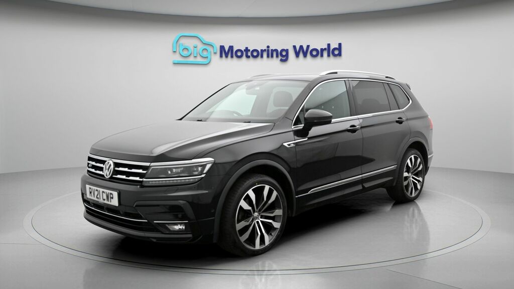 Volkswagen Tiguan Allspace R-line Tech RV21CWP Black #3