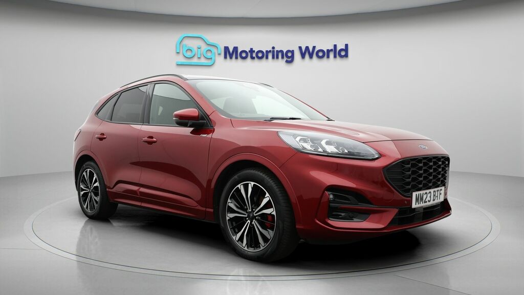 Ford Kuga St-line X Edition MM23BTF Red