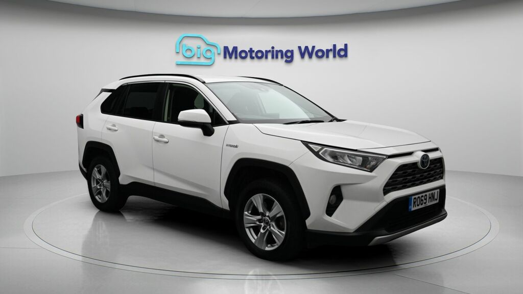 Toyota Rav 4 Icon White