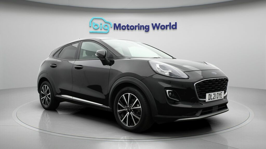 Ford Puma Titanium Black