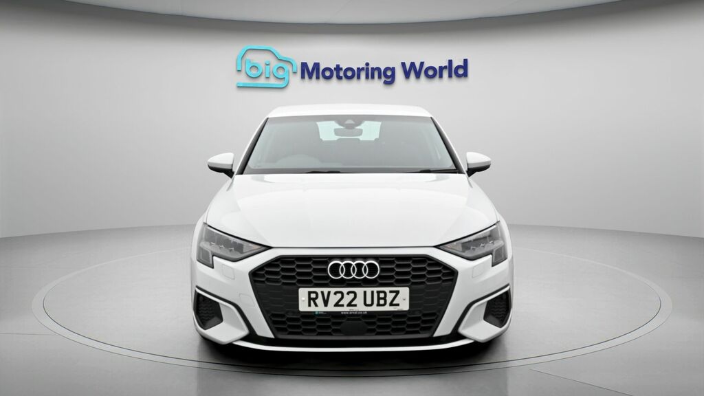 Audi A3 Technik White #2
