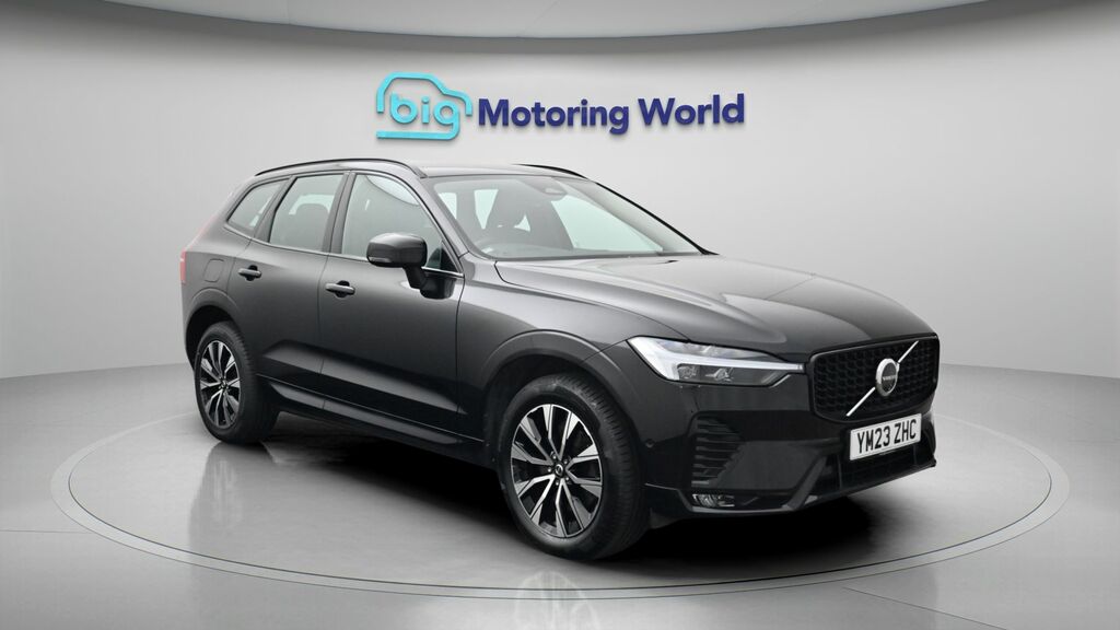 Volvo XC60 Plus Black