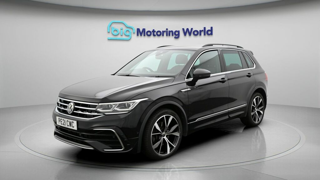 Volkswagen Tiguan R-line PE21CWC Black #3