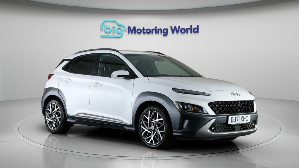 Hyundai Kona Premium White